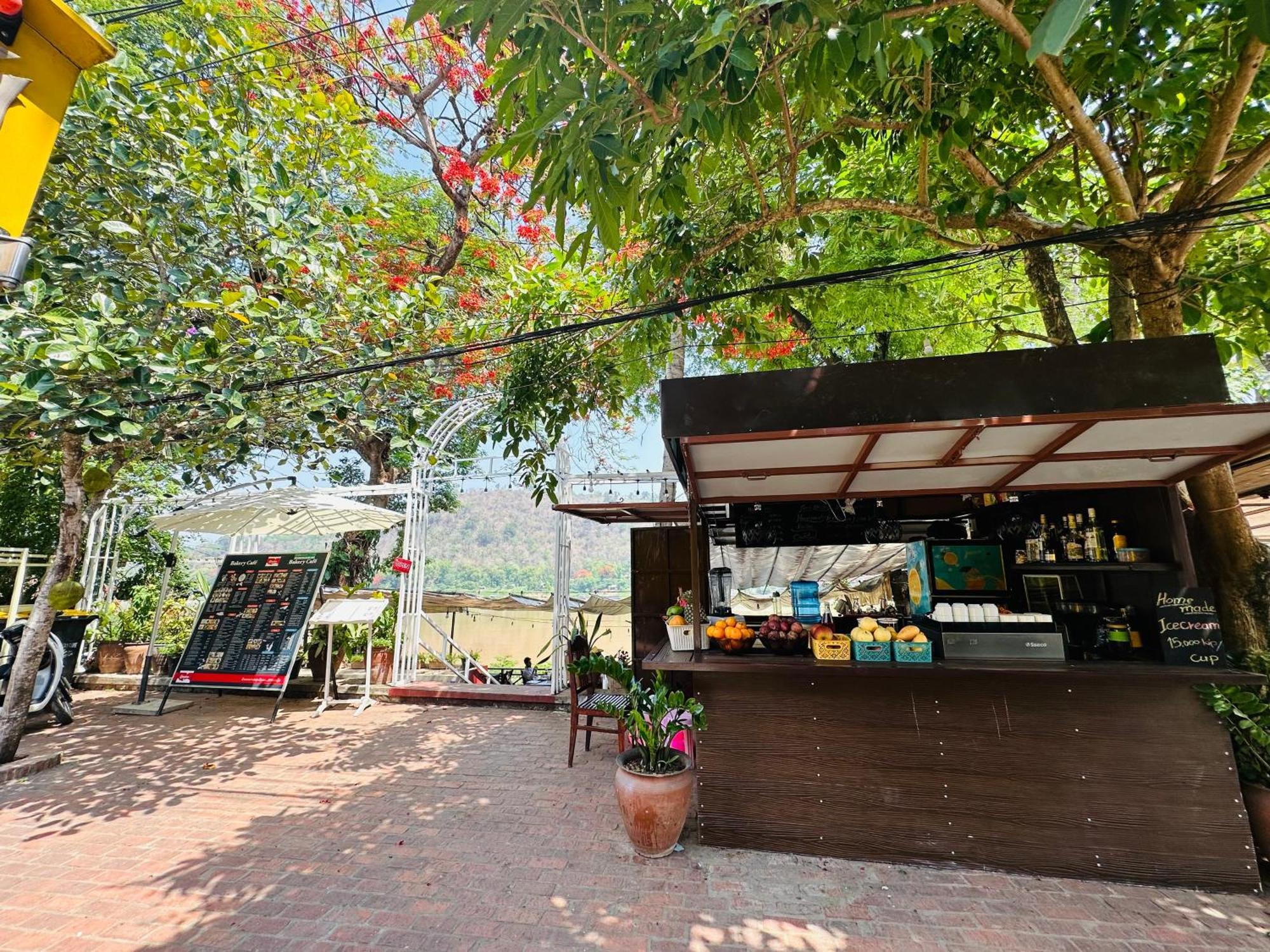 Villa Phonethip Mekong Riverside Luang Prabang Buitenkant foto